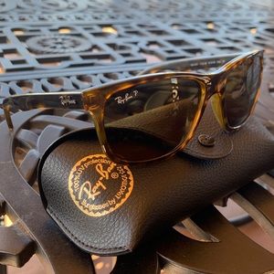 Ray-Ban sunglasses *POLARIZED